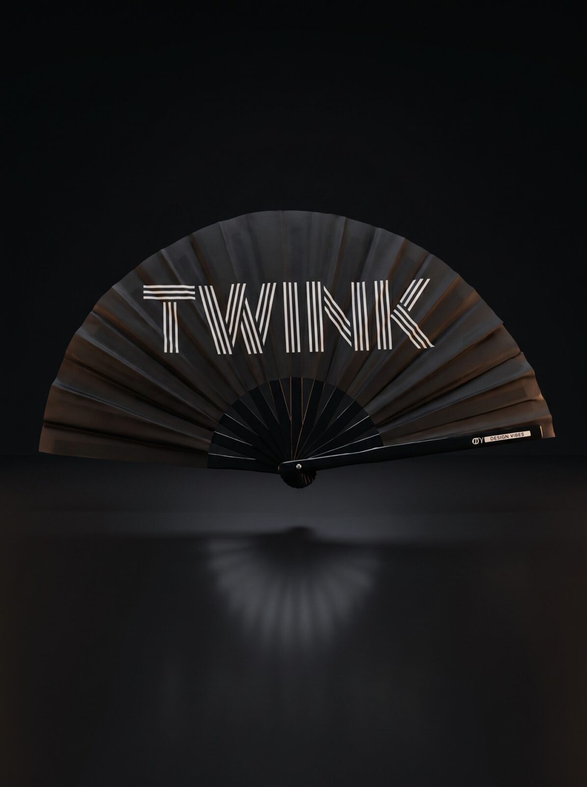 Festival Fan “TWINK” in zwart – Rave & Pride statement