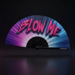 BLOW ME” festival Fan in paars-blauw – Rave & CSD accessoire – Weergave 1