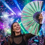 Festival Fan holografisch groen – iriserende accessoire voor Rave – Weergave 4
