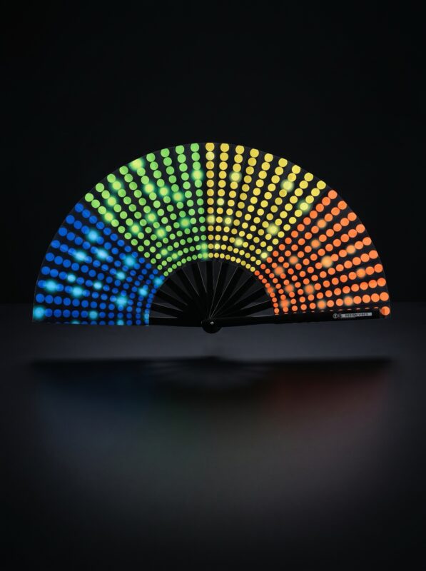 Festival Fan zwart met regenboog stippen - Rave & CSD