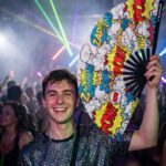 Festival Fan “ZAP BOOM POW” gele comic – Rave & Party – Weergave 2