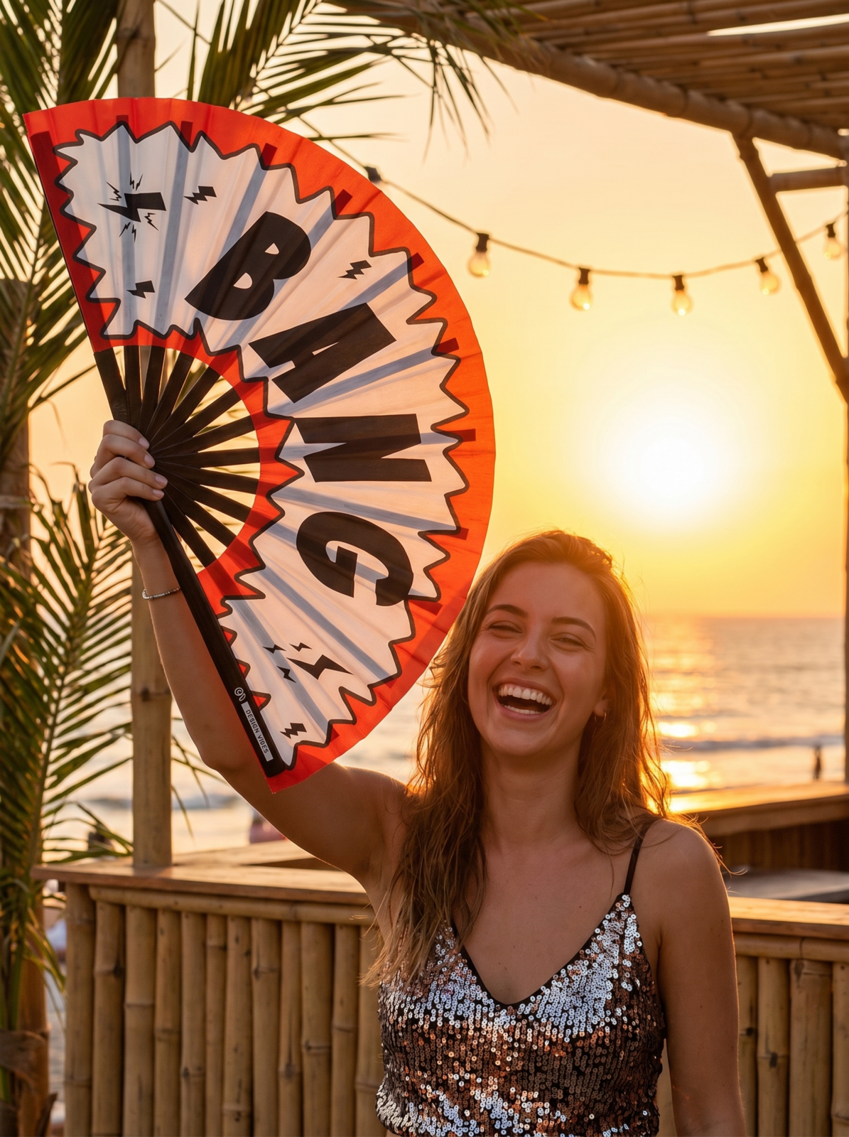 Festival Fan “BANG” comic in rood en wit – Rave & party accessoire – Weergave 5
