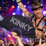 Festival Fan “KINKY” in zwart – Rave & Pride statement – Weergave 4