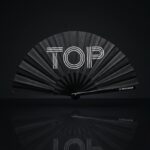 Festival Fan “TOP” in zwart – Rave & Pride statement – Weergave 1
