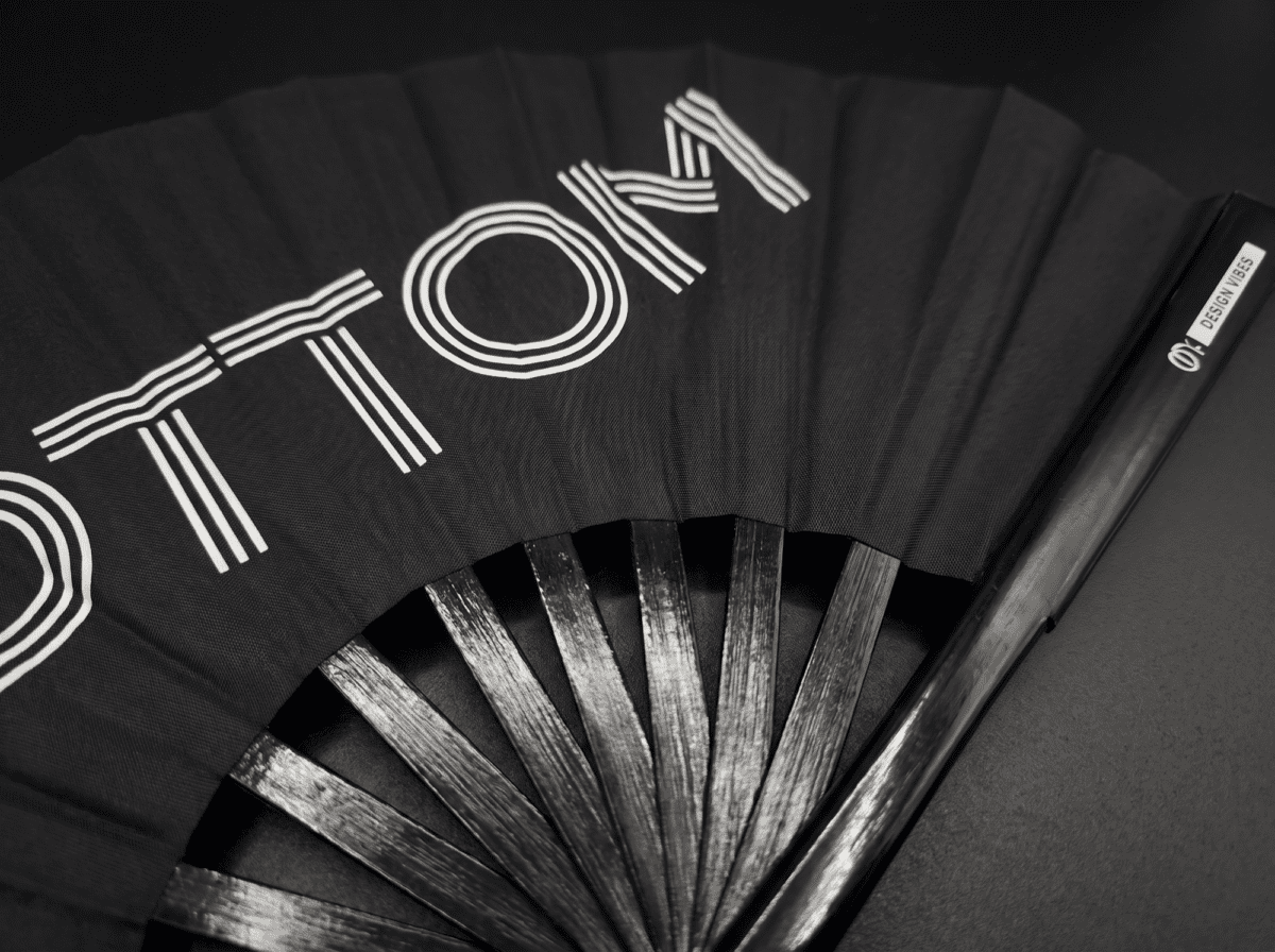 Festival Fan „BOTTOM” in het zwart, CSD- & Rave-accessoire, Weergave 6