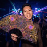 Festival Fan met neonornamenten in zwart voor psytrance & goa, Weergave 2