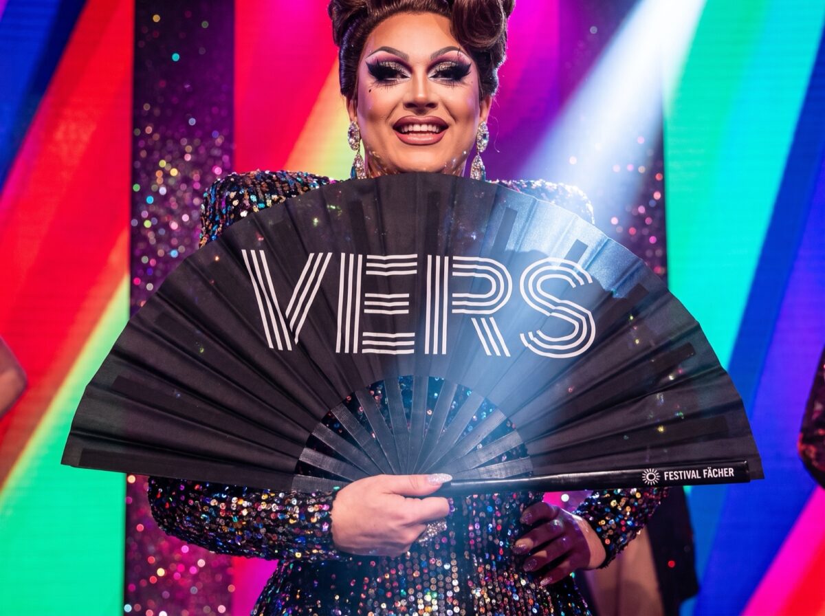 Festival Fan „VERS” in het zwart, een statement voor raves en CSD, Weergave 5