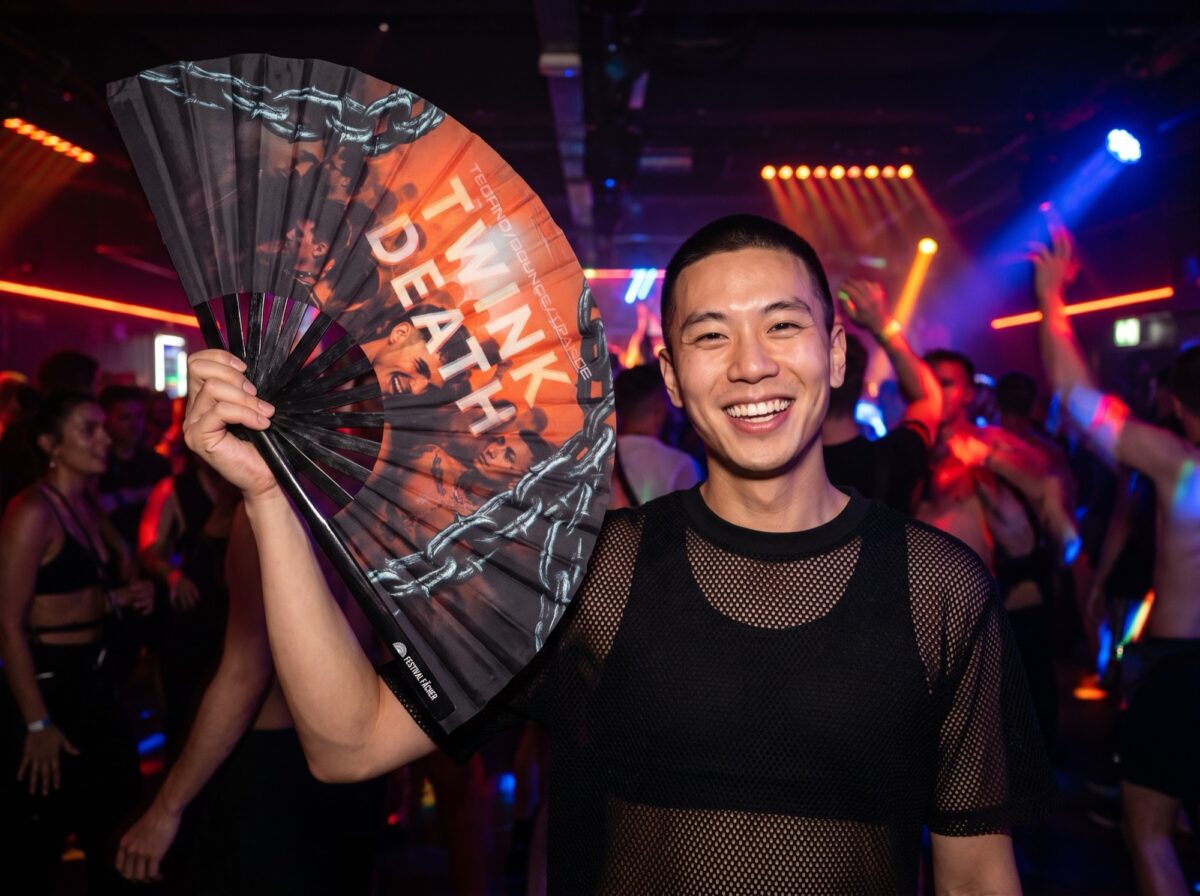 Festival Fan „TWINK DEATH“ Zwart voor Techno & Rave, Weergave 2
